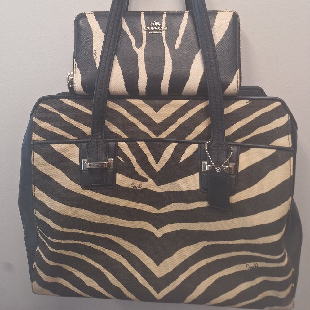 Zebra BUNDLE Coach Taylor K1382-F27009 Satchel and wallet